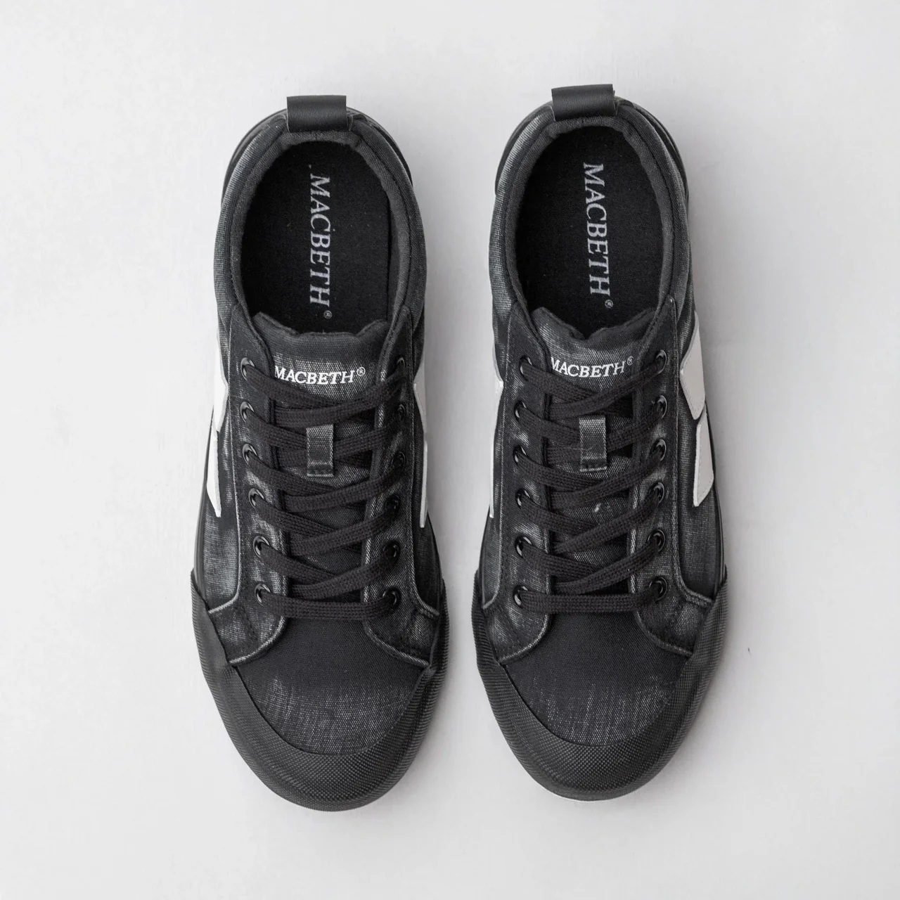 MACBETH ELIOT - DUSTER